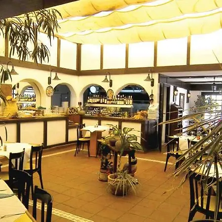 Hotell Puerto Caleta 2*