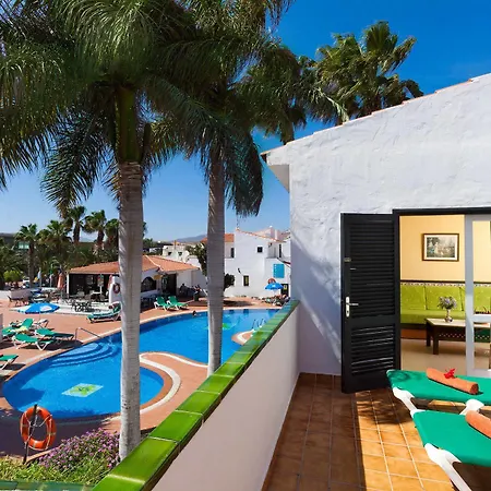 Hotell Puerto Caleta 2*